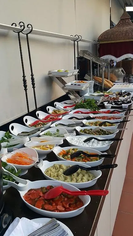 Evra Hotel