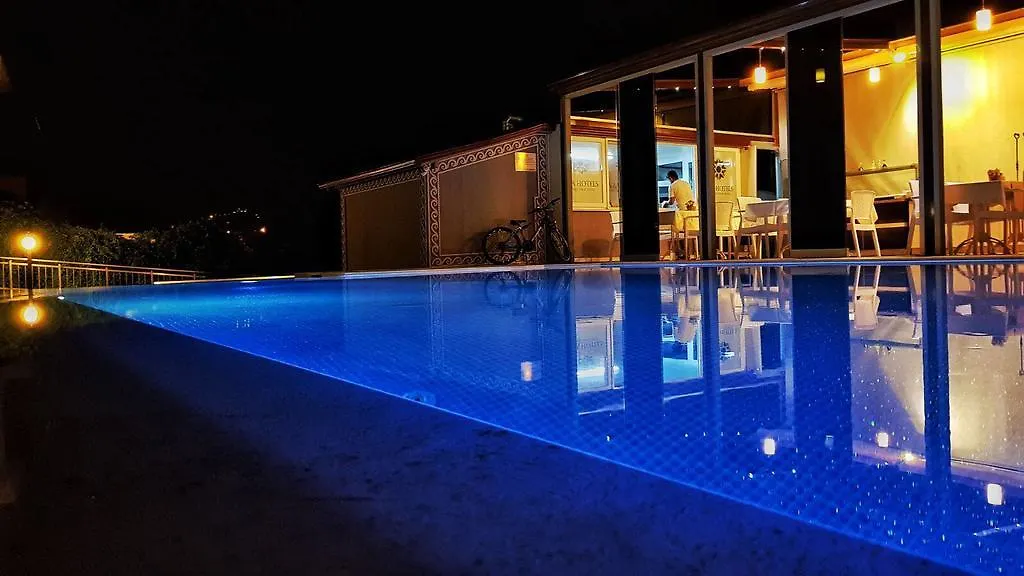 Evra Hotel