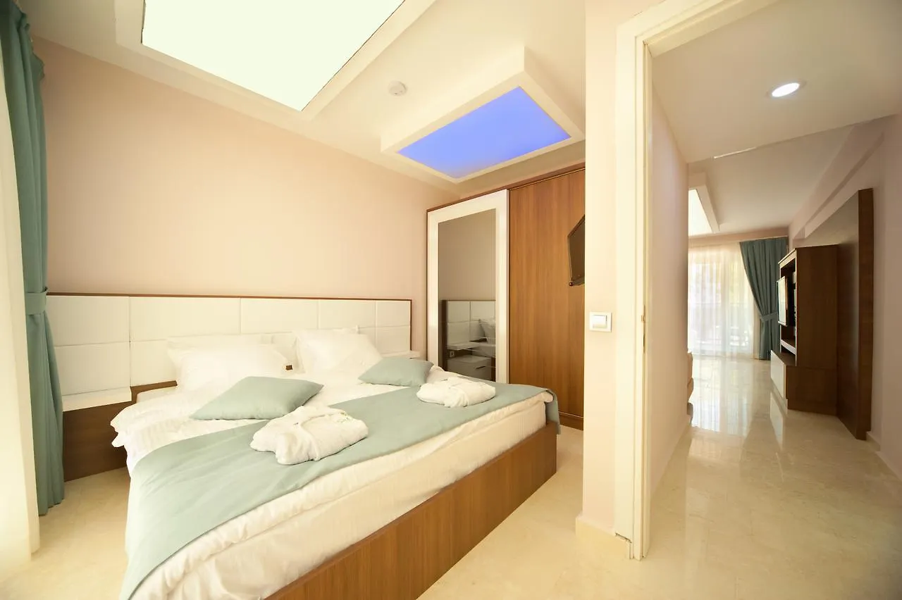 Evra Hotel