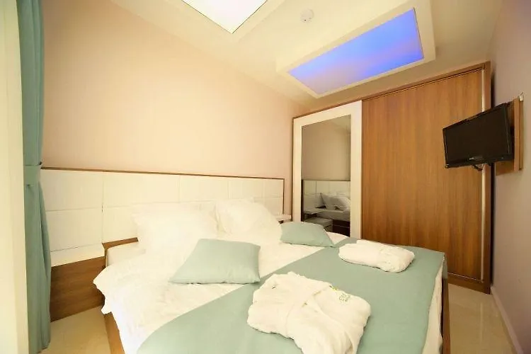 Evra Hotel